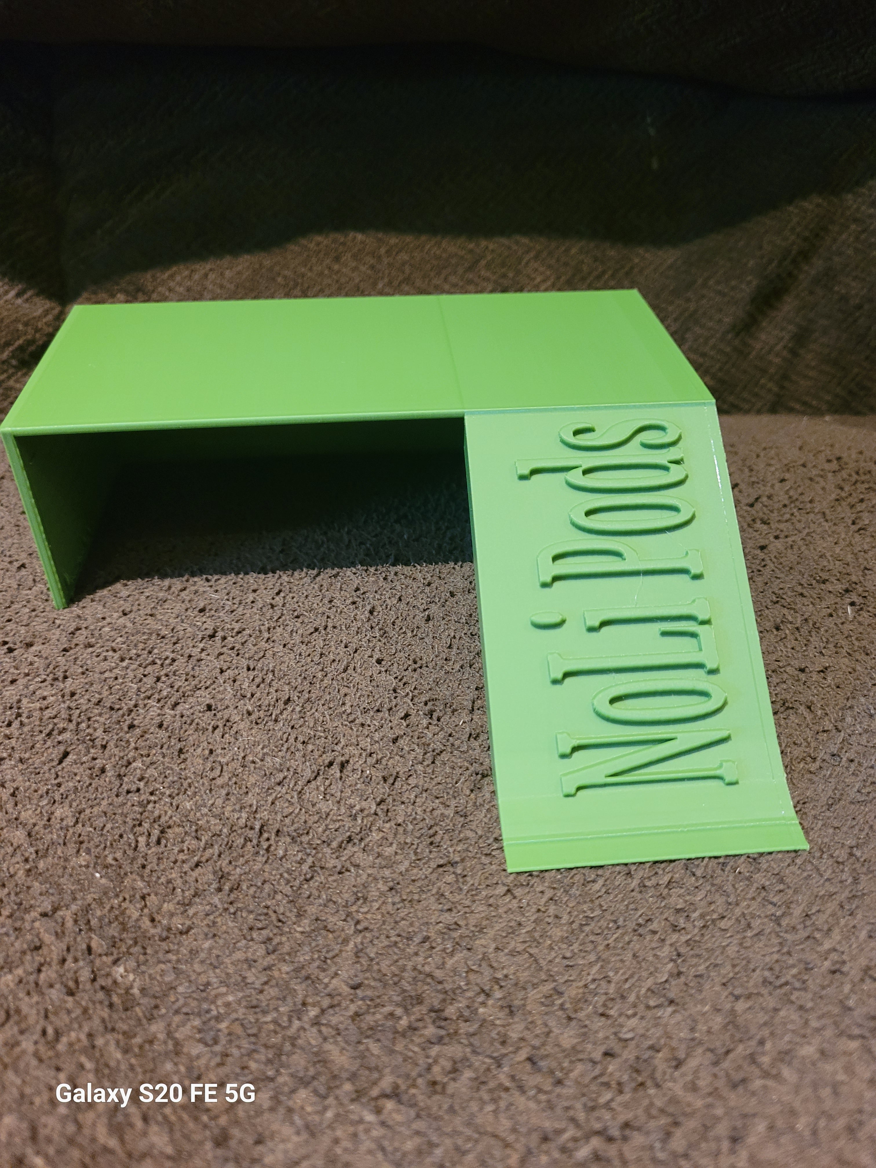 Reptile hide with ramp – NoLi Pods N' Stuff